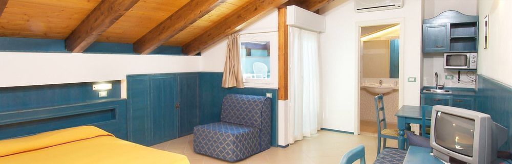 Hotel La Plage Cattolica Exteriör bild